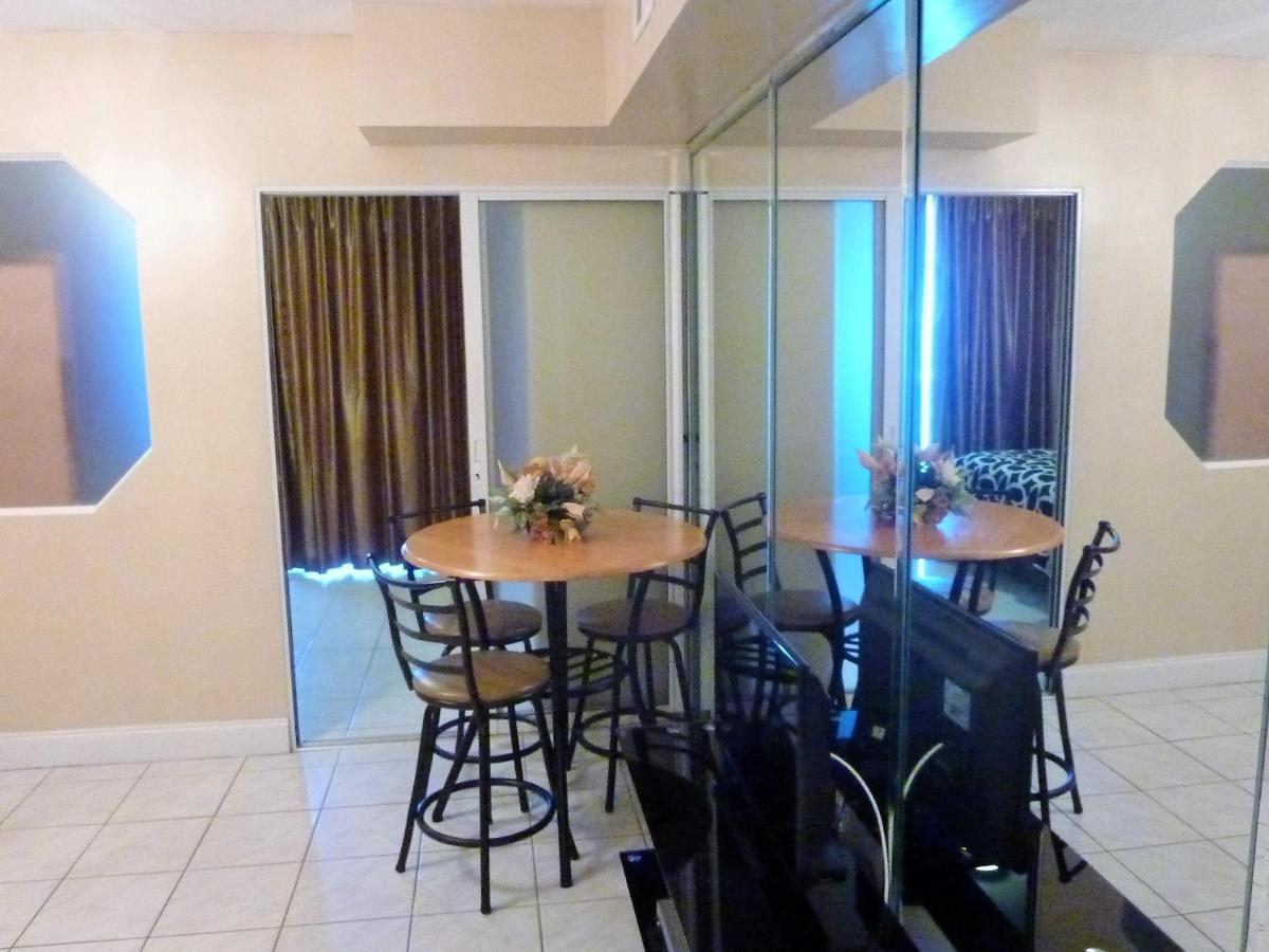 Castle 727 Studio With Balcony And Ocean View, Pool, Tennis, Beach Access, Free Parking Miami Beach Exterior foto