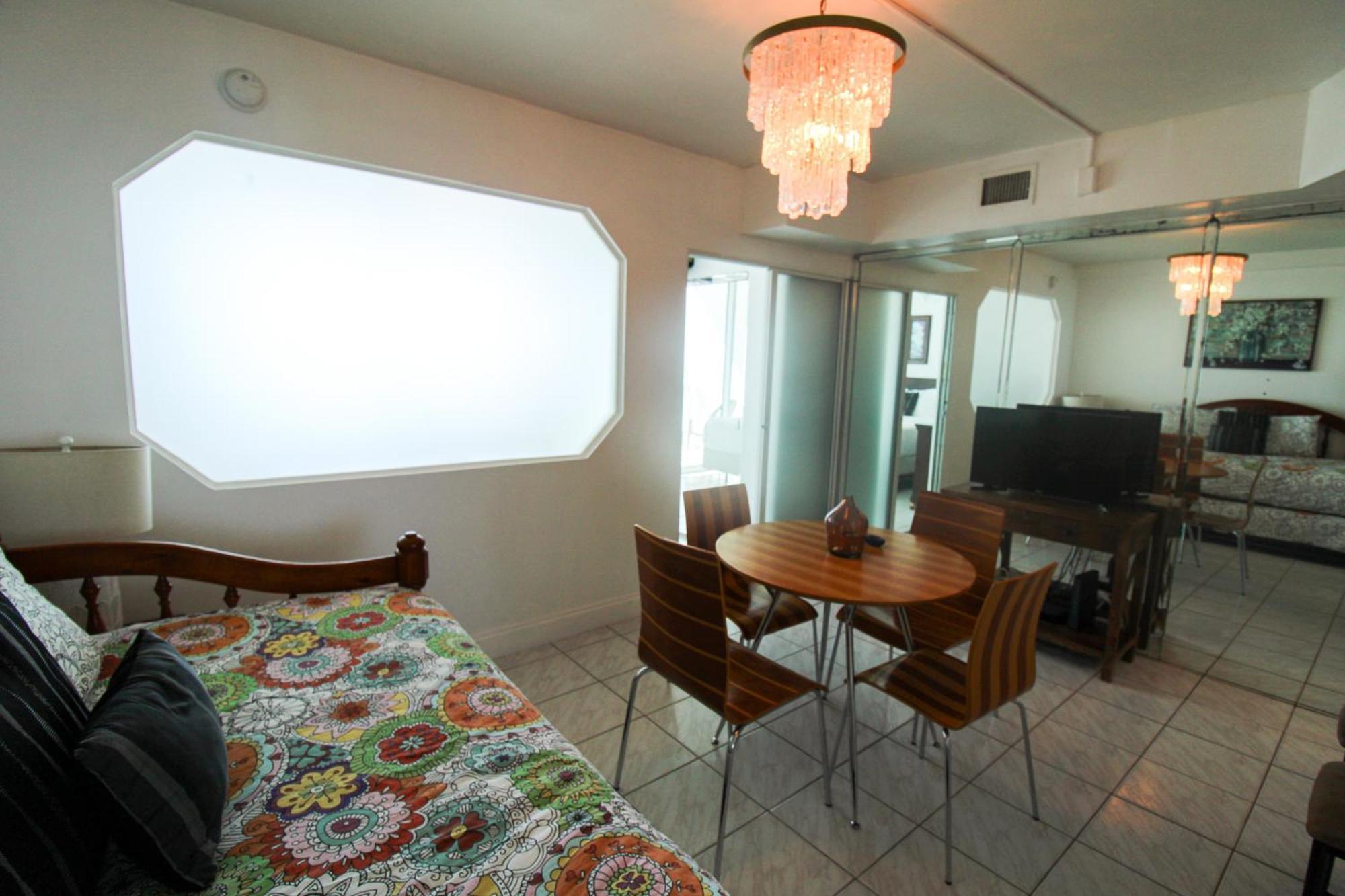 Castle 727 Studio With Balcony And Ocean View, Pool, Tennis, Beach Access, Free Parking Miami Beach Exterior foto